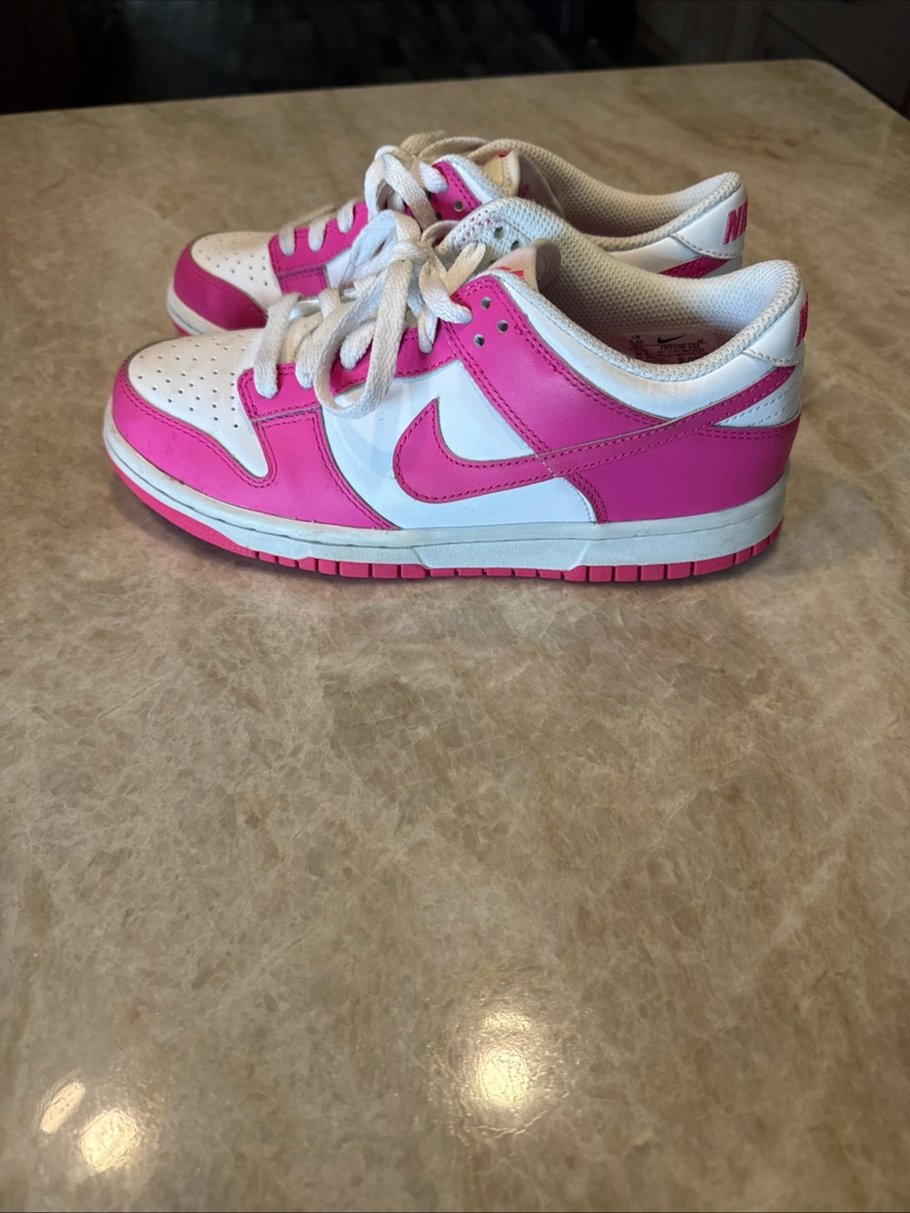 Nike Dunk Low (GS) Youth 5.5Y White Pink Laser Fuchsia Sneaker Shoes FB9109-102